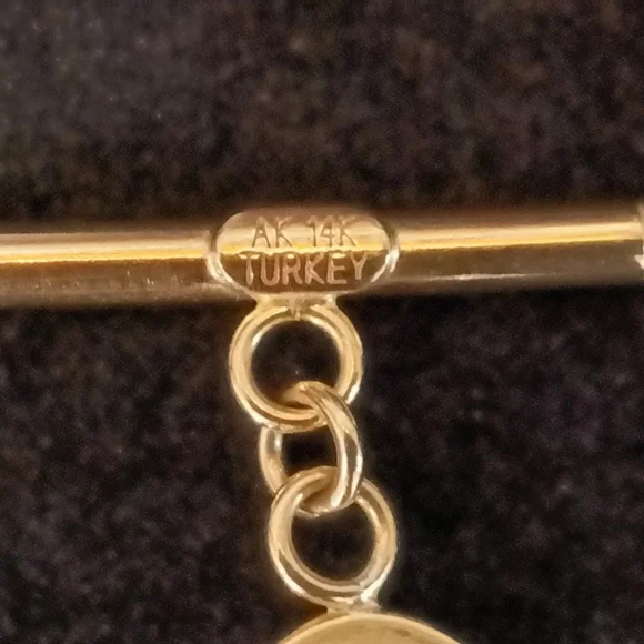 Sold 14k Yellow Gold Large Heart Link Bracelet with Toggle Closure - Picture 7 of 12